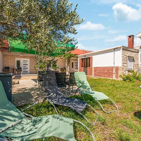 Lovely In With House A Mountain View Casa de Férias Seline