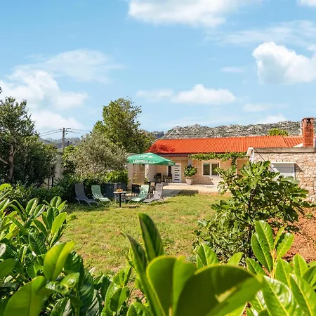 Lovely In With House A Mountain View Casa de Férias Seline